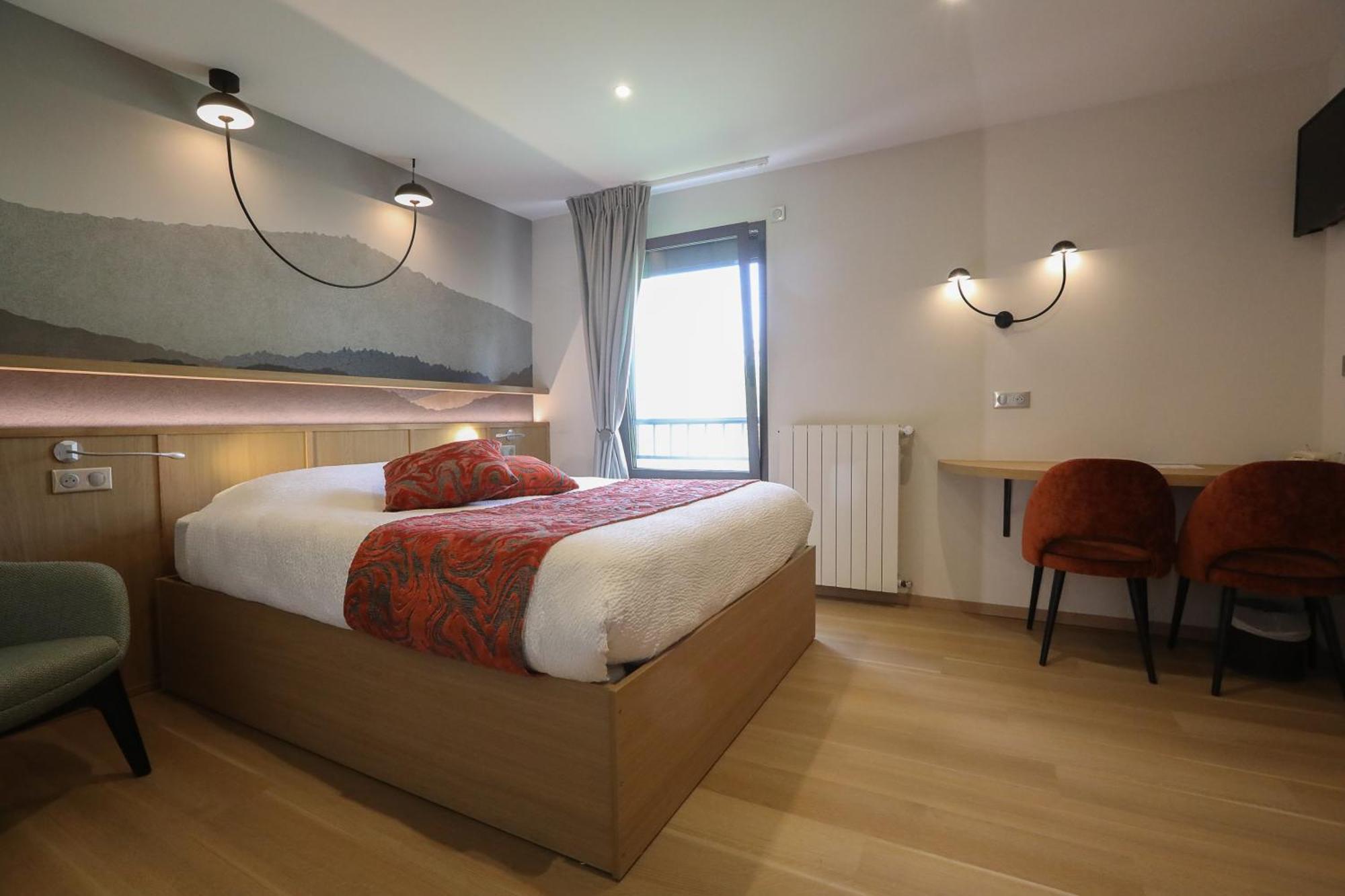 Logis Hotel Spa Restaurant Le Provence Lanarce Bagian luar foto